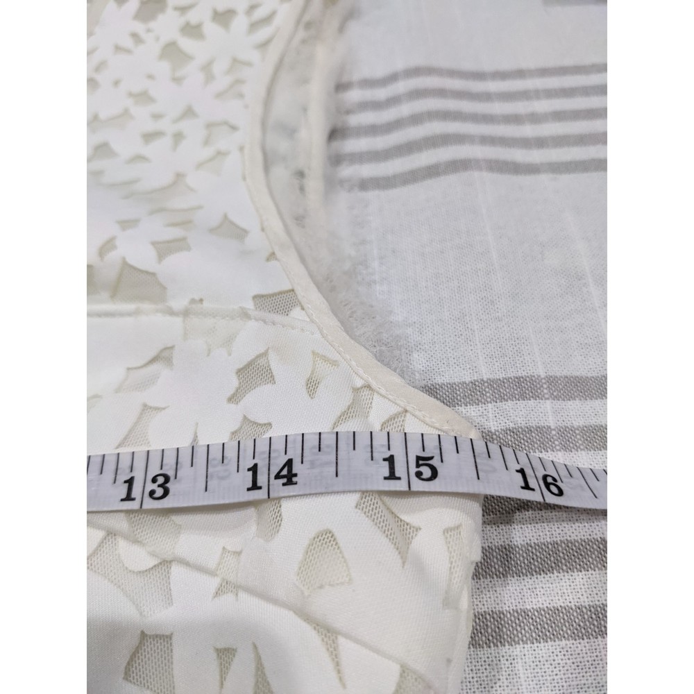 Elizabeth and James White Levine Laser Cut Dress Size 6 - Picture 6 of 8